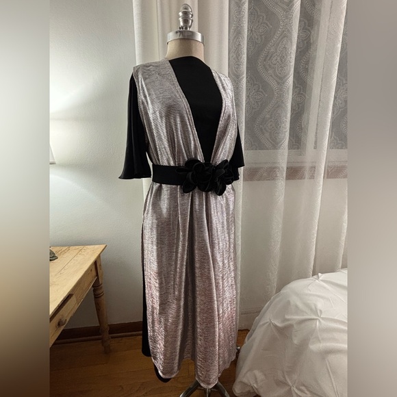 LuLaRoe Other - LulaRoe Elegant Joy Silver Metallic/Glitter  Cardigan, Med, EUC